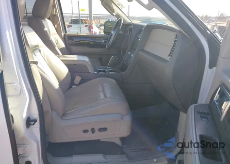 2015 Lincoln Navigator L z USA, uszkodzony, nr VIN 5LMJJ3JT1FEJ10507